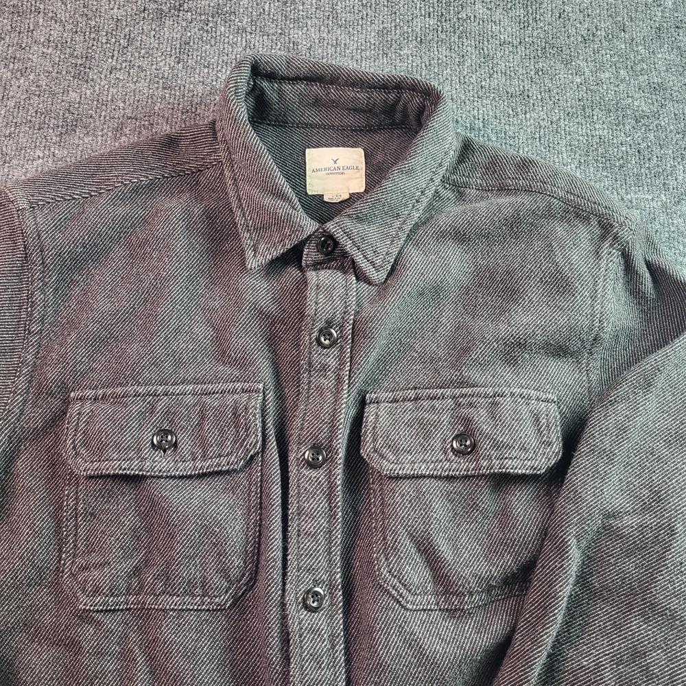 American Eagle Outfitters Men Flannel Shirt Charcoal Gray Herringbone  Size L